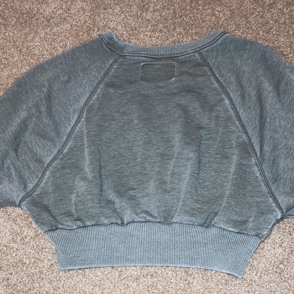 Aeropostale Sweater - Picture 2 of 2